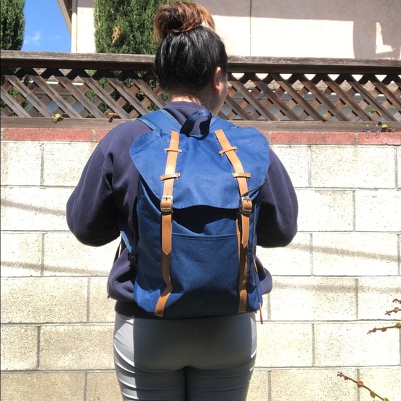 Handbags - Canvas Hershel Style Backpack